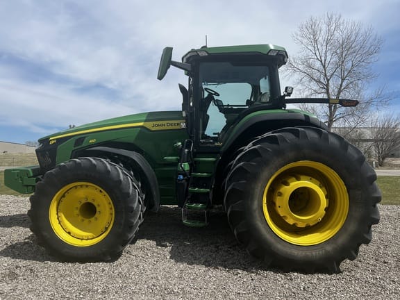 2020 John Deere 8R 410 Equipment Image0