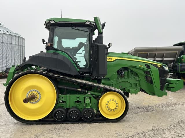 Image of John Deere 8RT 340 equipment image 3