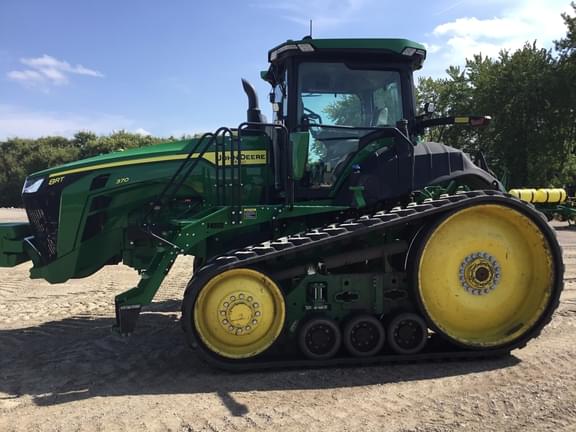 Image of John Deere 8RT 370 equipment image 1