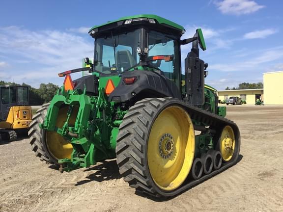 Image of John Deere 8RT 370 equipment image 4