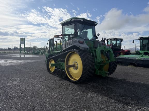 Image of John Deere 8RT 370 equipment image 2
