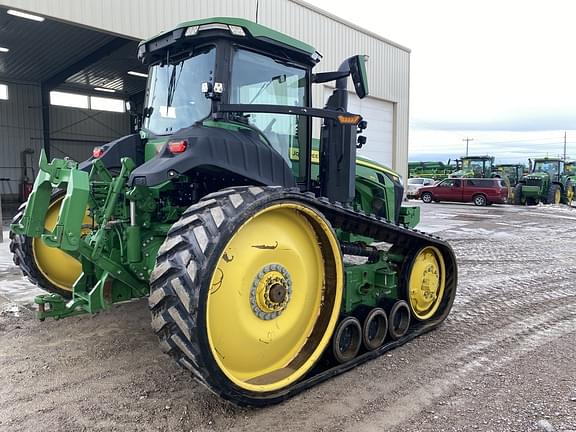 Image of John Deere 8RT 370 equipment image 4