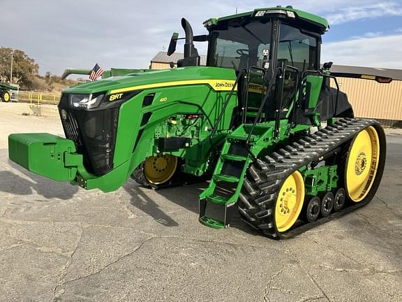 Image of John Deere 8RT 410 equipment image 2