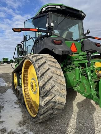Image of John Deere 8RT 410 equipment image 2