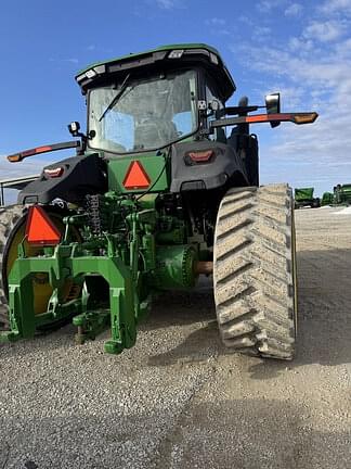 Image of John Deere 8RT 410 equipment image 4