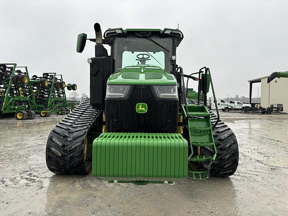 Image of John Deere 8RT 410 equipment image 2