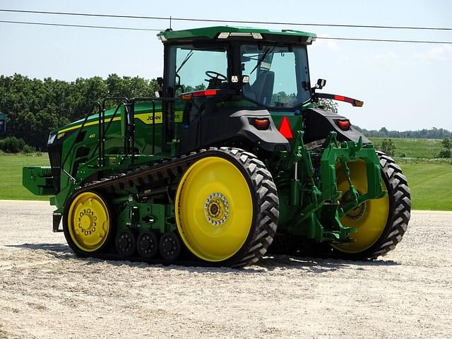 Image of John Deere 8RT 410 equipment image 4