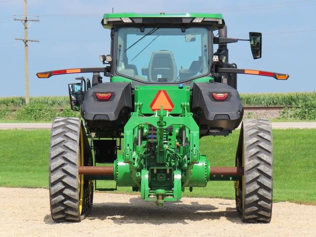 Image of John Deere 8RT 410 equipment image 3