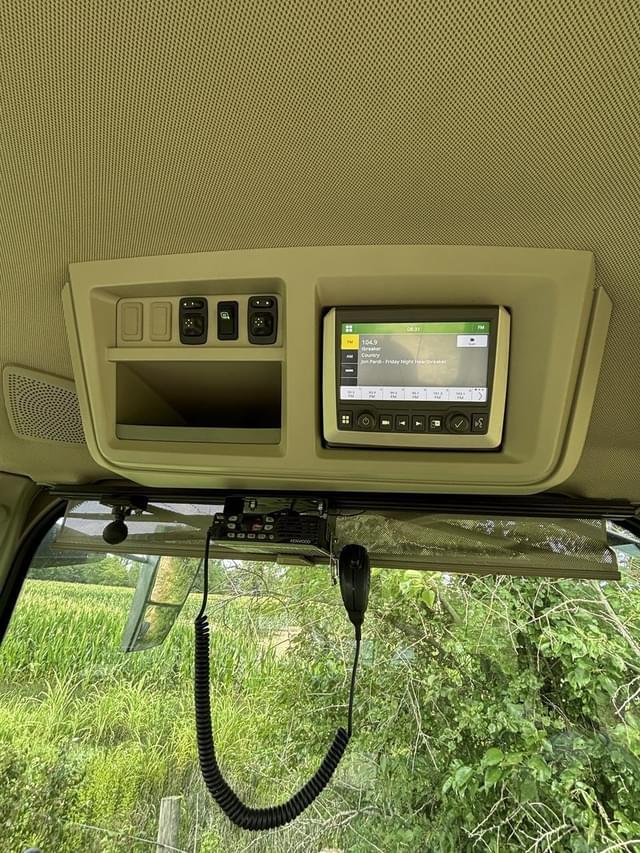 Image of John Deere 8RX 410 equipment image 3