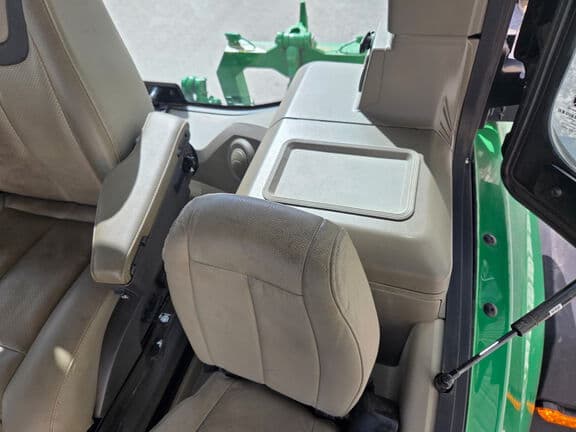 Image of John Deere 8RX 410 equipment image 4