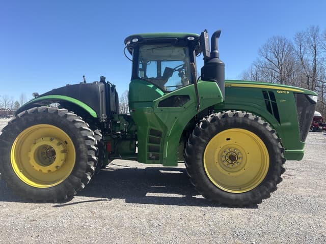 Image of John Deere 9370R equipment image 1