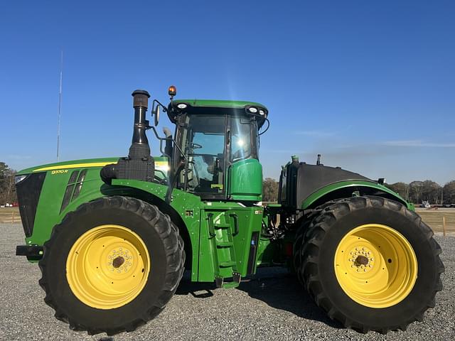 Image of John Deere 9370R equipment image 1