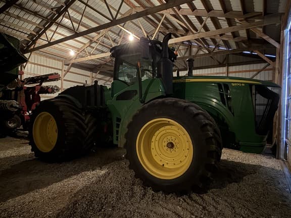 Image of John Deere 9370R equipment image 1