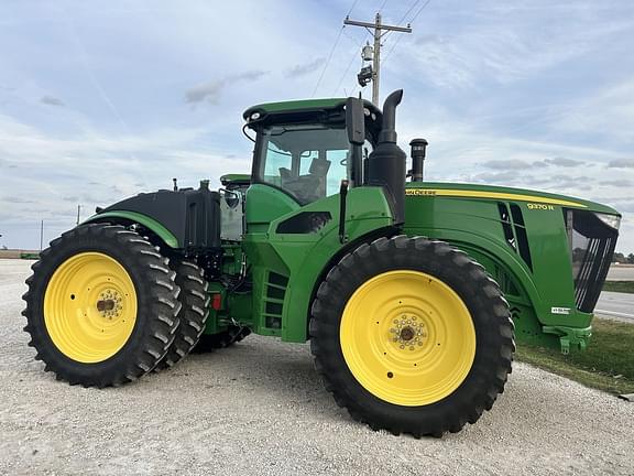 Image of John Deere 9370R equipment image 3