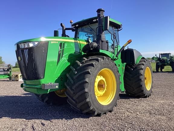 Image of John Deere 9370R equipment image 1