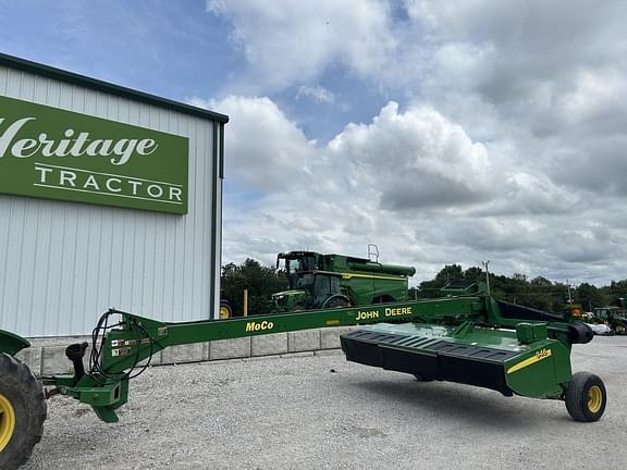 Image of John Deere 946 Primary image