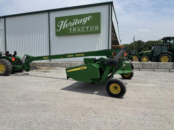 Image of John Deere 946 equipment image 1