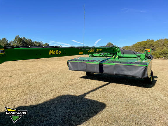 Image of John Deere 946 Primary image