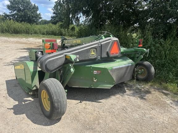Image of John Deere 946 equipment image 1