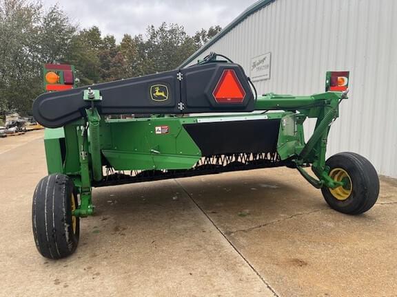 Image of John Deere 946 equipment image 3