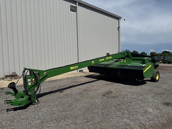 Image of John Deere 946 equipment image 4