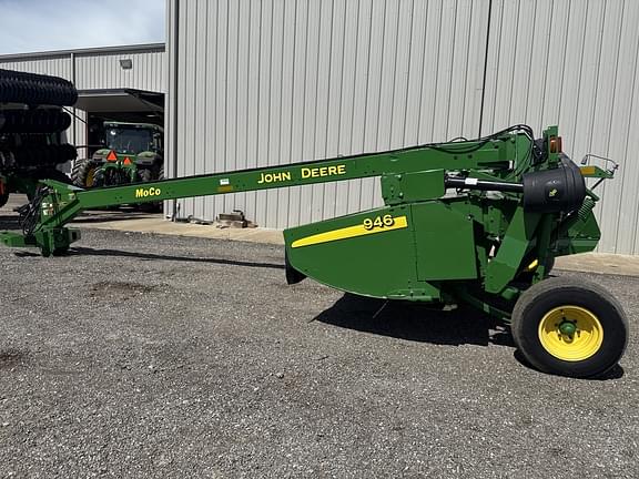 Image of John Deere 946 equipment image 1