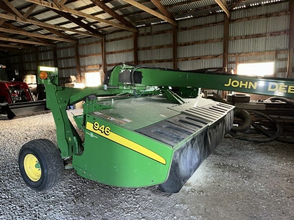 Main image John Deere 946