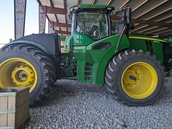 Image of John Deere 9520R equipment image 1