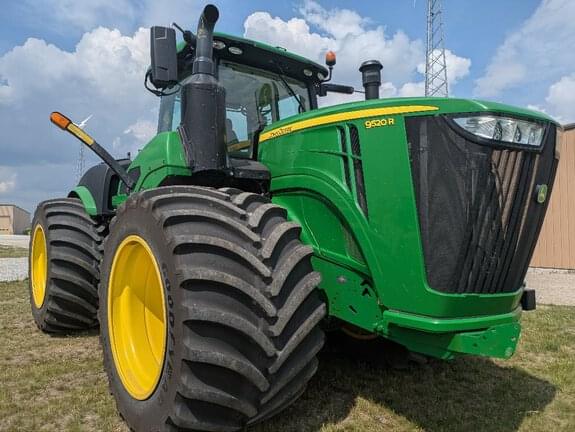 Image of John Deere 9520R equipment image 2