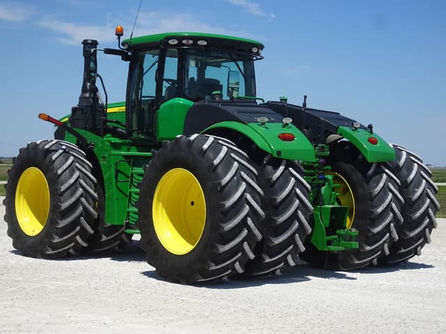 Image of John Deere 9520R equipment image 3