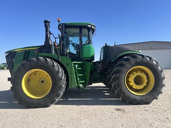 Image of John Deere 9520R equipment image 1