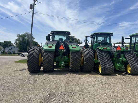 Image of John Deere 9520R equipment image 4
