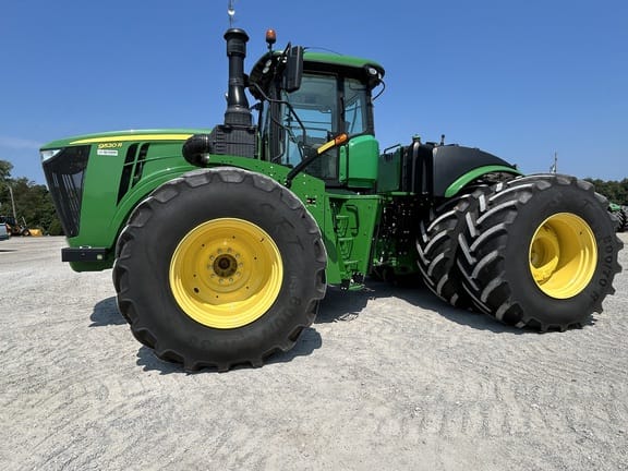 2020 John Deere 9520R Equipment Image0