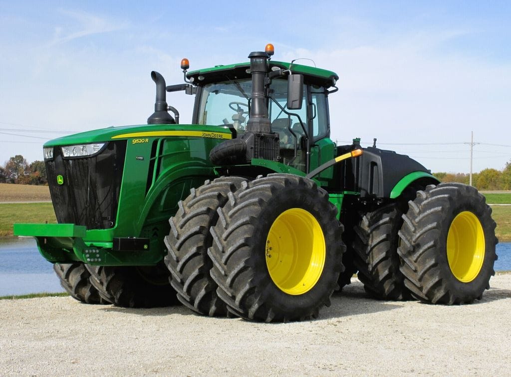 2020 John Deere 9520R Equipment Image0