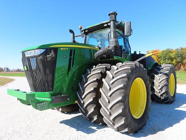 Image of John Deere 9520R equipment image 1