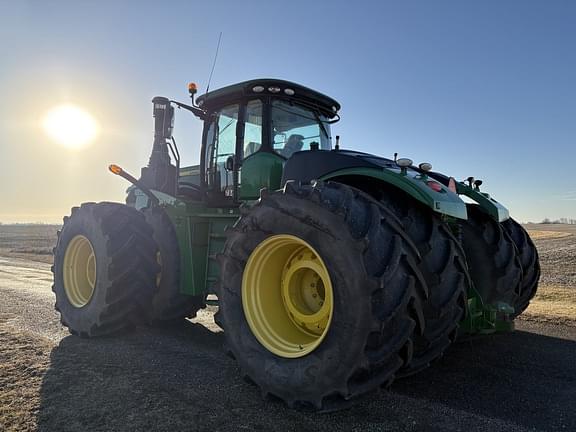 Image of John Deere 9520R equipment image 3