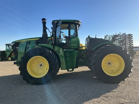 Image of John Deere 9520R equipment image 2