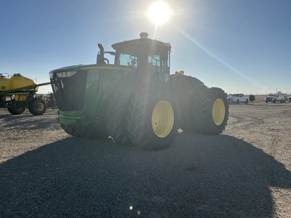 Image of John Deere 9520R equipment image 1