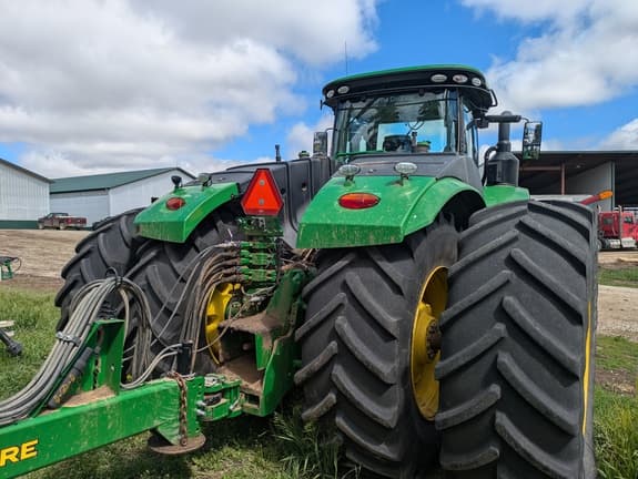 Image of John Deere 9520R equipment image 4