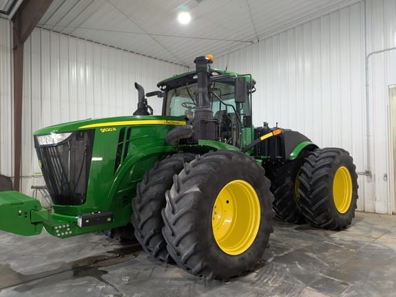 2020 John Deere 9520R Equipment Image0