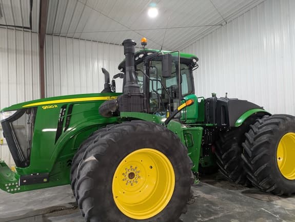 Image of John Deere 9520R equipment image 2