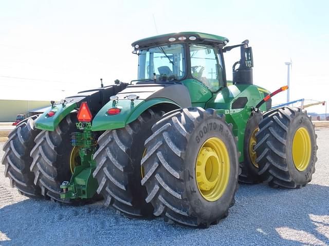 Image of John Deere 9520R equipment image 1