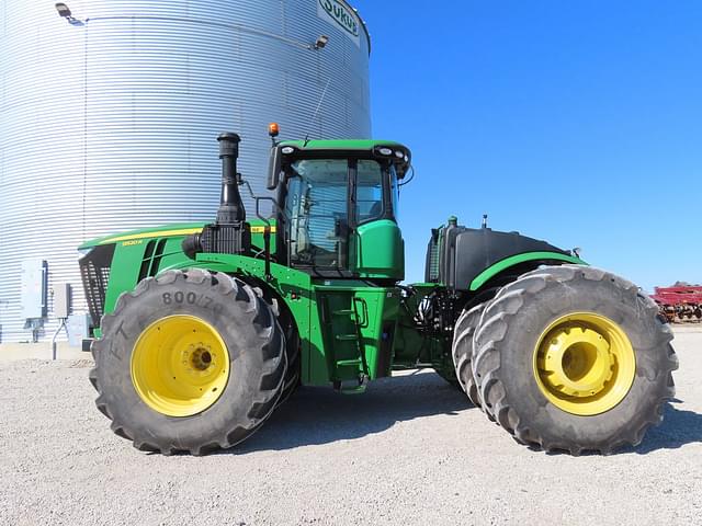 Image of John Deere 9520R equipment image 1