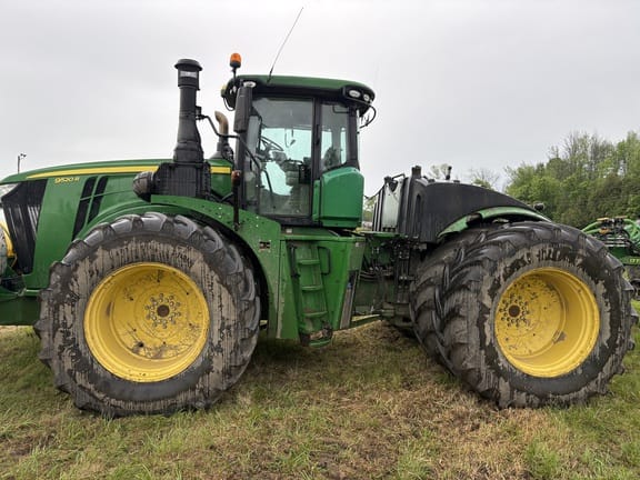 2020 John Deere 9520R Equipment Image0