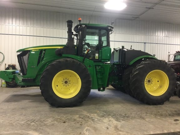 2020 John Deere 9520R Equipment Image0