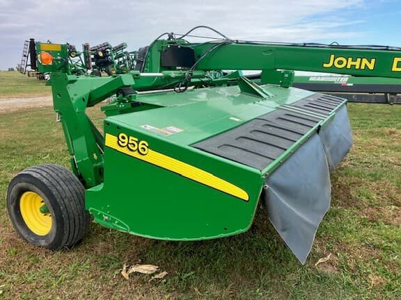 Image of John Deere 956 equipment image 2