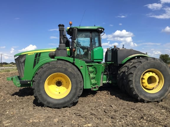 2020 John Deere 9570R Equipment Image0