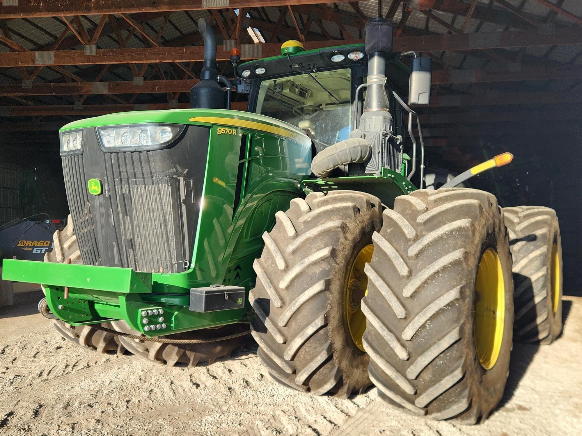 2020 John Deere 9570R Equipment Image0