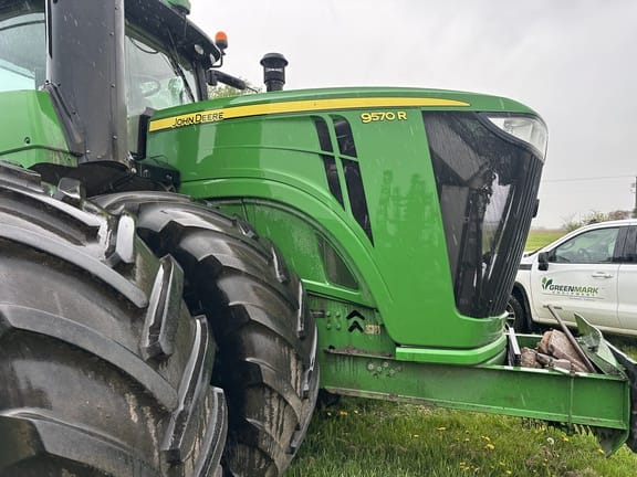 2020 John Deere 9570R Equipment Image0