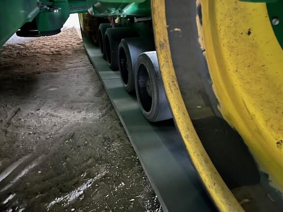 Image of John Deere 9570RT equipment image 4